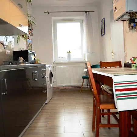 Διαμέρισμα Flat For Your In Κάρλοβι Βάρι